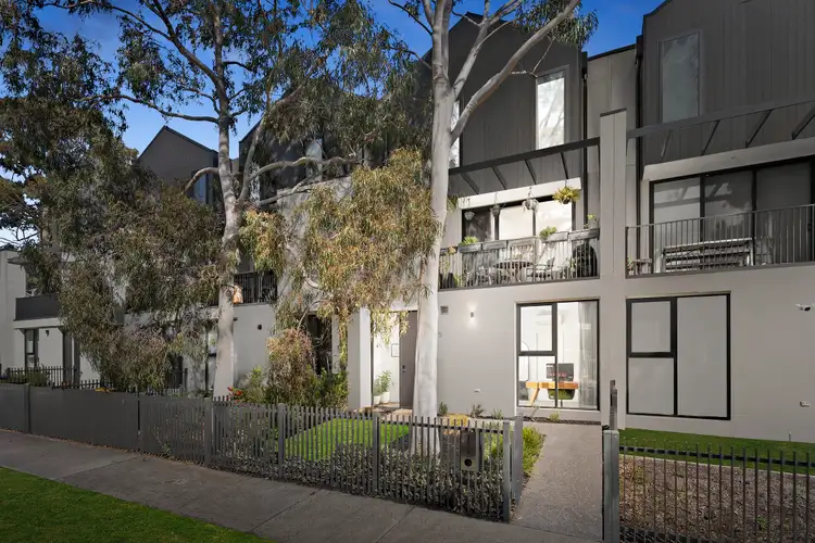 25 Mccracken Street, Sunshine VIC 3020