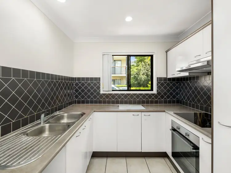 Fifth view of Homely townhouse listing, 22/1158 Cavendish Road, Mount Gravatt East QLD 4122