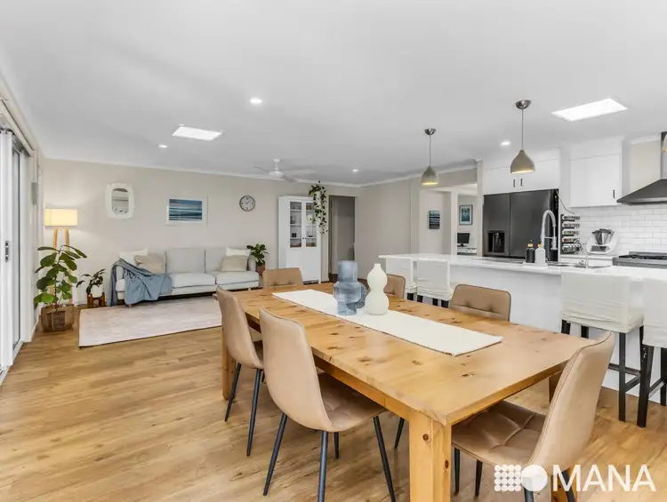 Sixth view of Homely house listing, 4 Gara Court, Ocean Shores NSW 2483