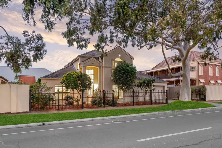 36B Conyngham Street