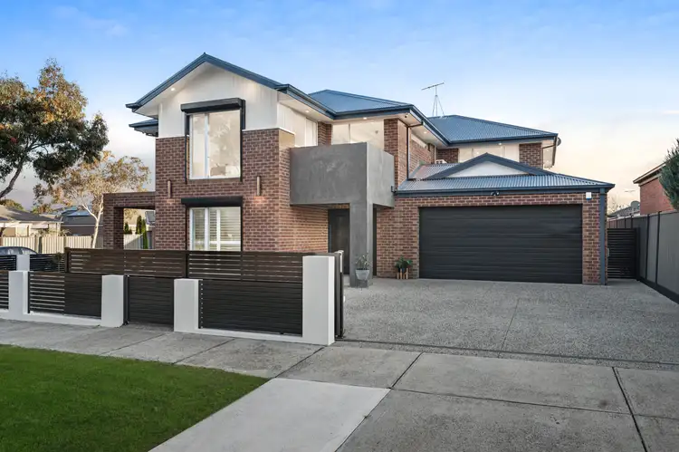 Second view of Homely house listing, 11 Thorngrove Avenue, Craigieburn VIC 3064