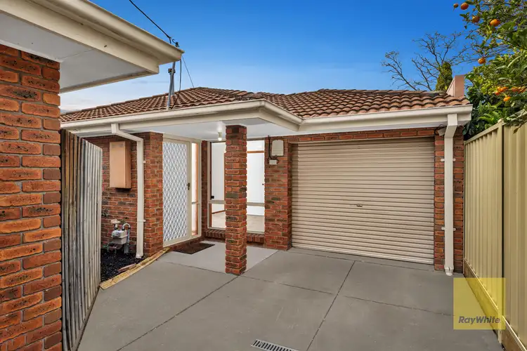 Main view of Homely unit listing, 2/18 Weaver Court, Altona Meadows VIC 3028
