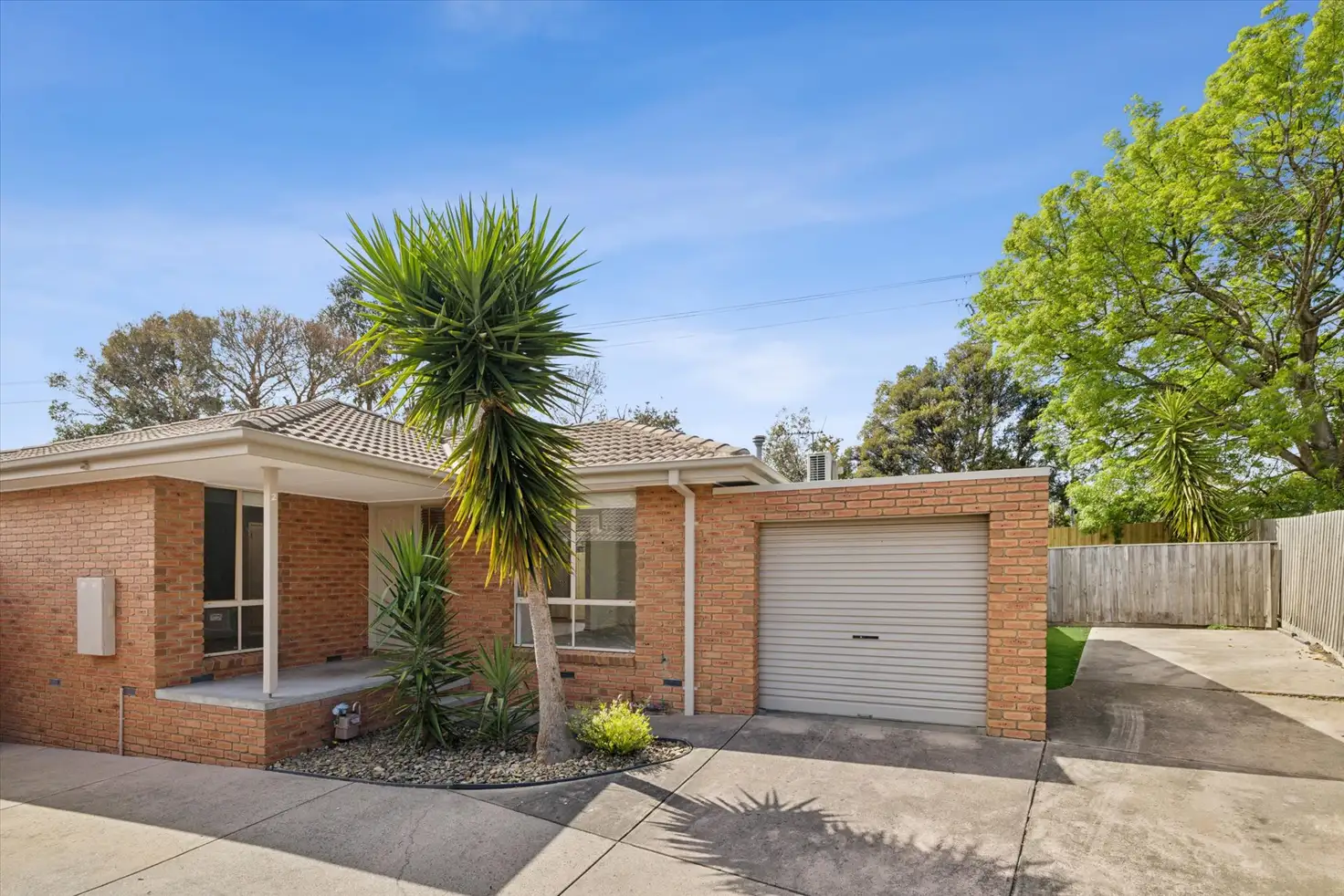 Main view of Homely house listing, 2/16 Linlithgow Court, Narre Warren VIC 3805