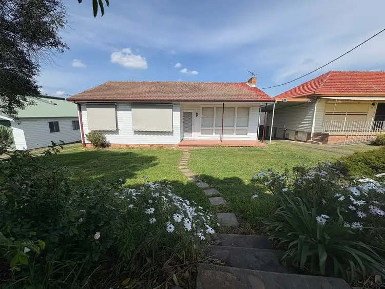 8 Shaw Crescent, Muswellbrook NSW 2333