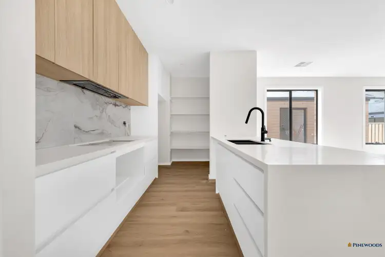8 Bawley Road