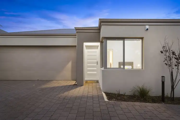 Second view of Homely house listing, 4/123 Forrest Road, Hamilton Hill WA 6163