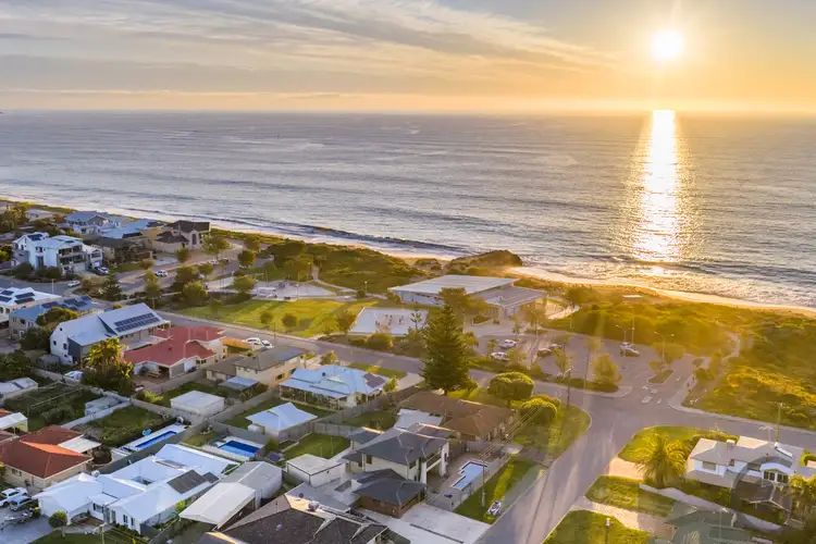 Fifth view of Homely house listing, 1 Ajax Place, San Remo WA 6210