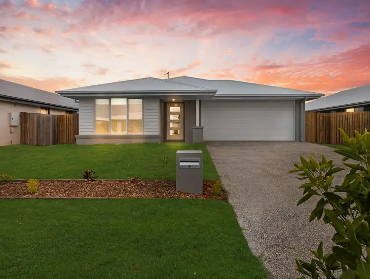 10 Eastminster Street, Eli Waters QLD 4655
