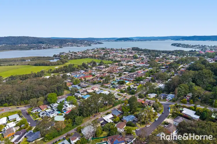 86 Lushington Street, East Gosford NSW 2250