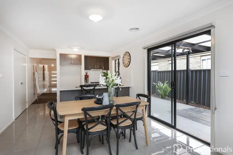 Fourth view of Homely house listing, 31 Fieldstone Way, Brookfield VIC 3338