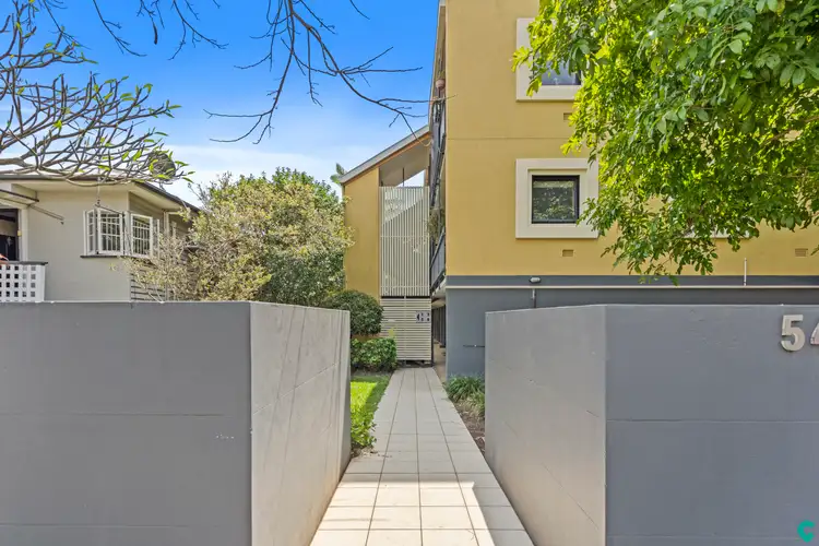 2/54 Jackson Street, Hamilton QLD 4007