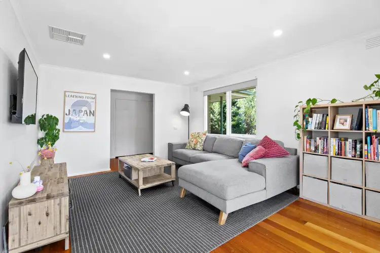 Third view of Homely house listing, 2 Dianella Court, Frankston VIC 3199