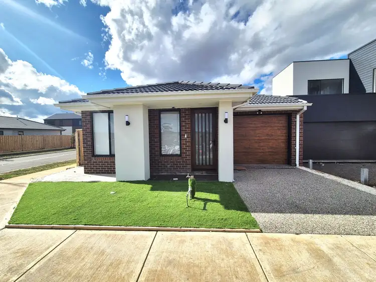 82 Brundell Avenue, Rockbank VIC 3335