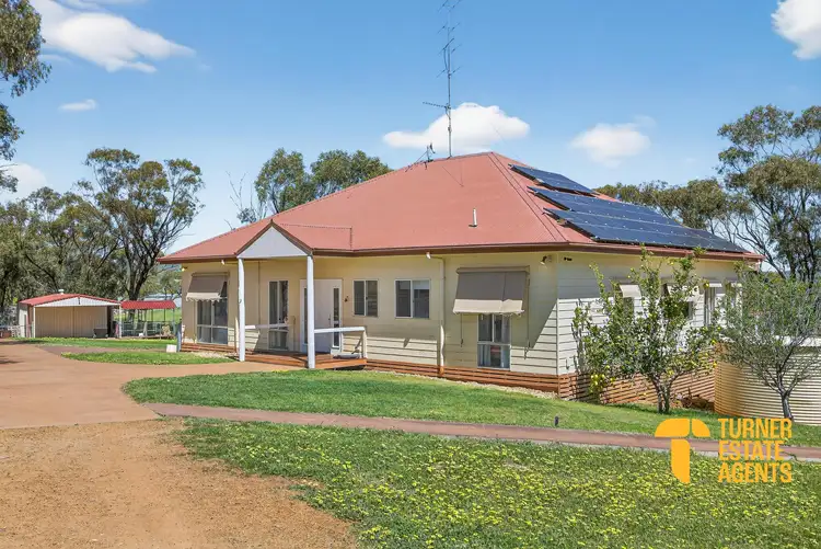 219 North Road, York WA 6302