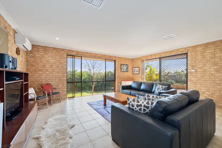 25 Maybud Road, Duncraig WA 6023
