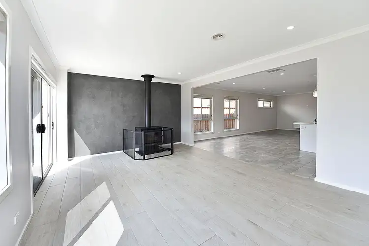 Fourth view of Homely house listing, 8 Salerno Street, Fraser Rise VIC 3336