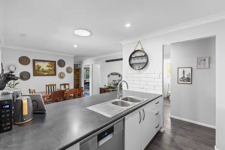 Sixth view of Homely house listing, 4 Spencer Avenue, Deception Bay QLD 4508