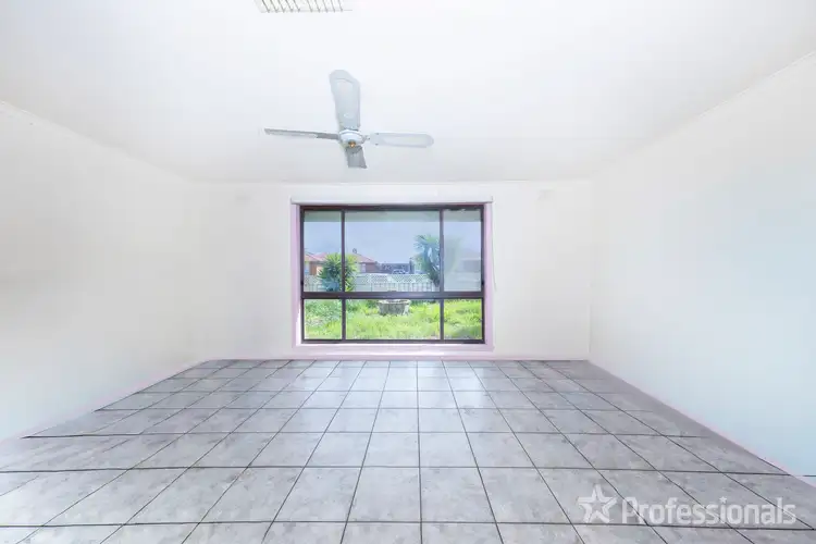 Second view of Homely house listing, 5 Warrington Crescent, Deer Park VIC 3023