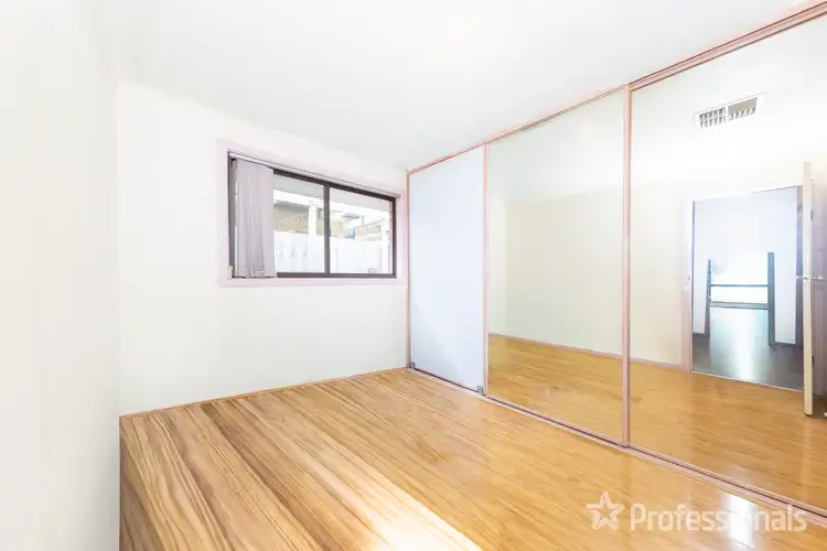 Seventh view of Homely house listing, 5 Warrington Crescent, Deer Park VIC 3023