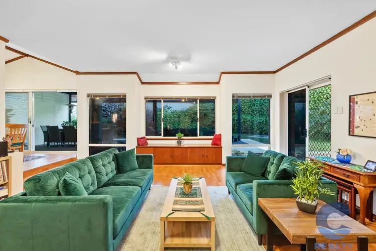 37 Meecham Way, Karrinyup WA 6018