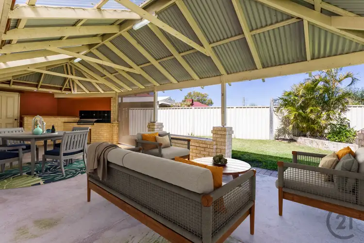 6 Pyrford Ramble, Erskine WA 6210