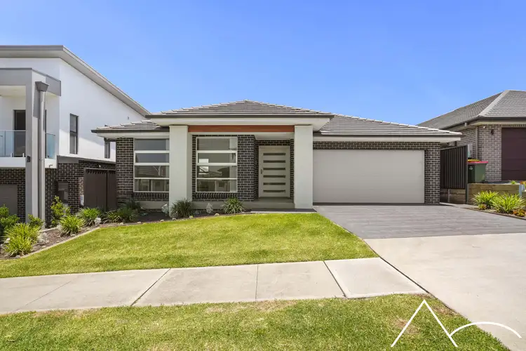 33 Fieldhouse Circuit, Campbelltown NSW 2560