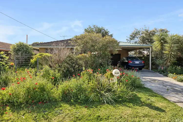 65 Jacqueline Drive, Thornlie WA 6108