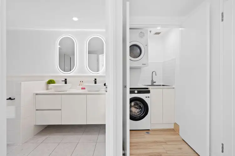 205/5-19 Palm Avenue, Surfers Paradise QLD 4217