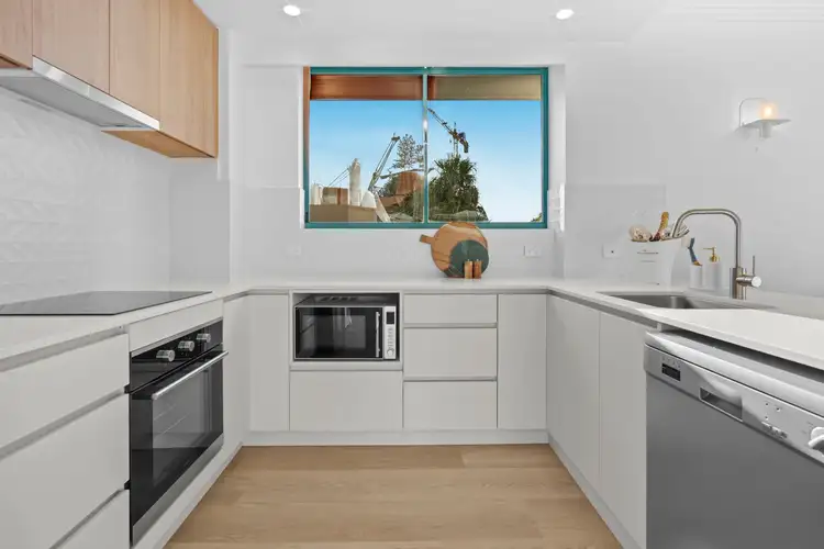 205/5-19 Palm Avenue, Surfers Paradise QLD 4217