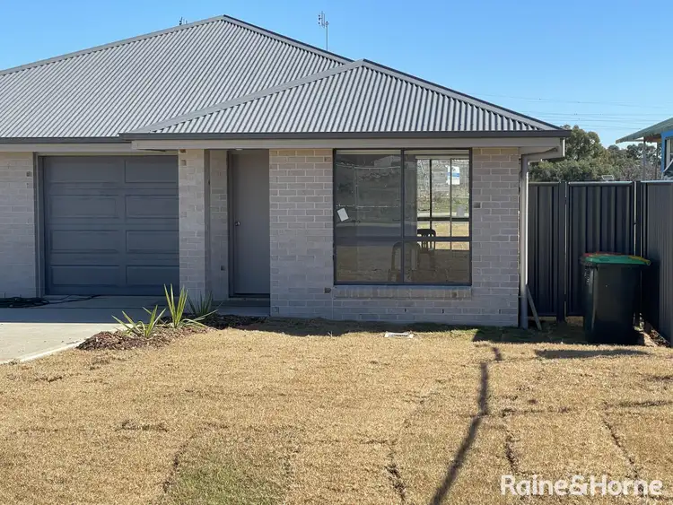 1 & 2/10 Rodgers Road, Tamworth NSW 2340