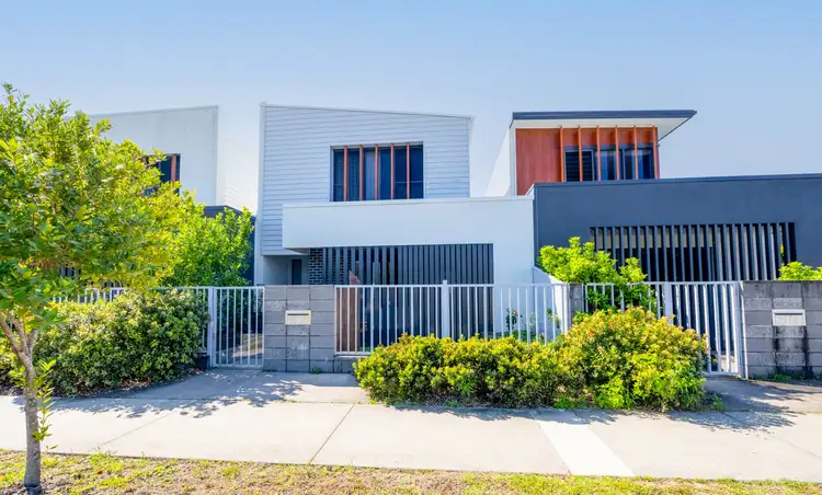 52 Spitfire Banks Drive, Pelican Waters QLD 4551
