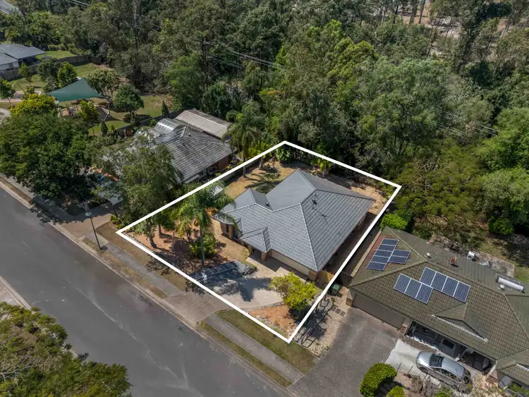 34 Davis Cup Court, Oxenford QLD 4210