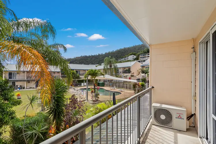 15/11 Island Drive, Cannonvale QLD 4802