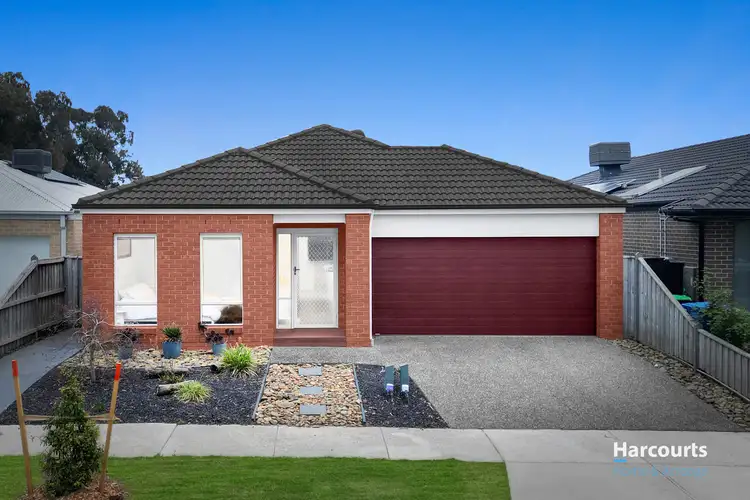 4 Bradshaw Way, Cranbourne East VIC 3977
