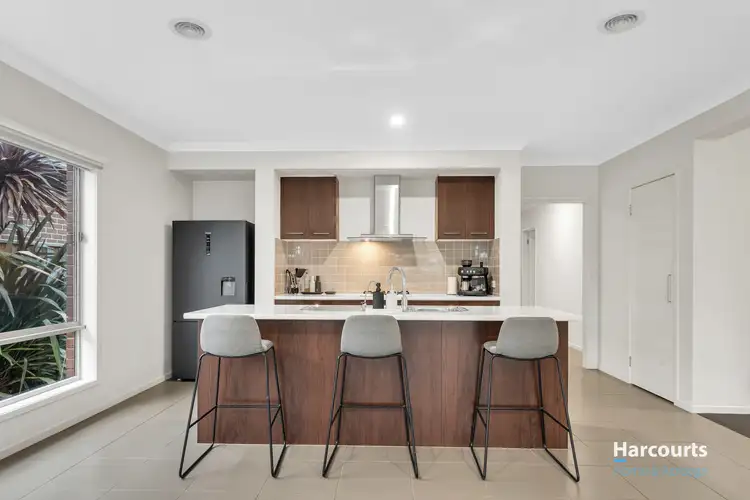 Sixth view of Homely house listing, 4 Bradshaw Way, Cranbourne East VIC 3977