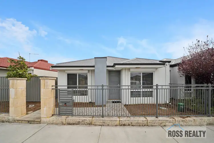 82 Yellowwood Avenue, Piara Waters WA 6112