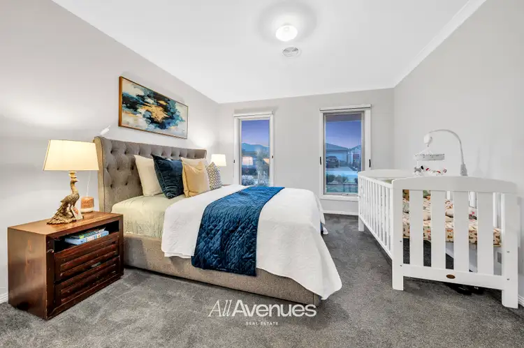 Fifth view of Homely house listing, 9 Dewhurst Circuit, Cranbourne East VIC 3977