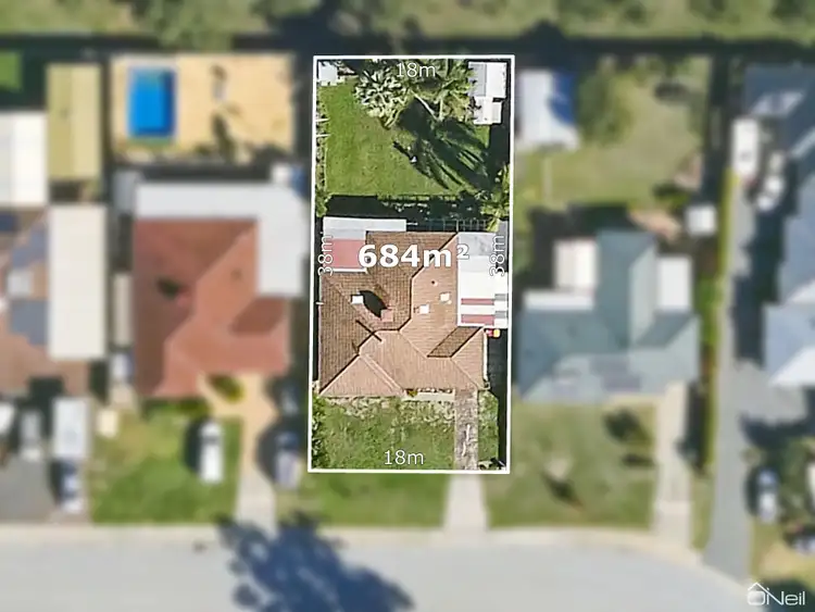 Second view of Homely house listing, 32 Excalibur Circle, Camillo WA 6111
