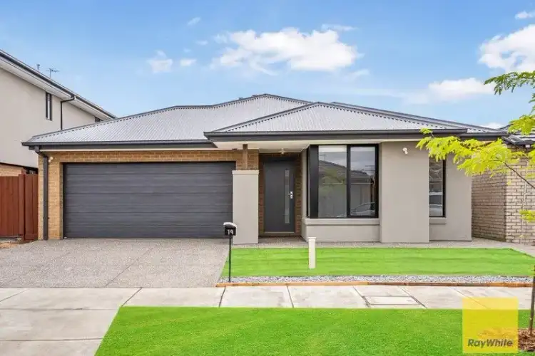 19 Polmont Avenue, Thornhill Park VIC 3335
