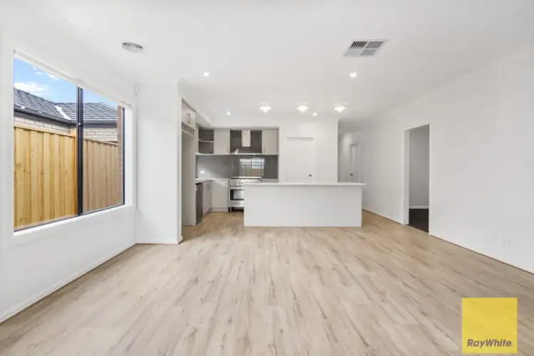 Fourth view of Homely house listing, 19 Polmont Avenue, Thornhill Park VIC 3335