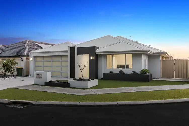3 Lee-steere Crescent, Piara Waters WA 6112