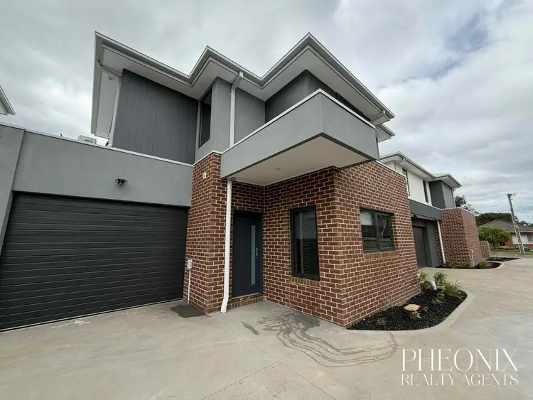 2/10 Duke Street, Werribee VIC 3030