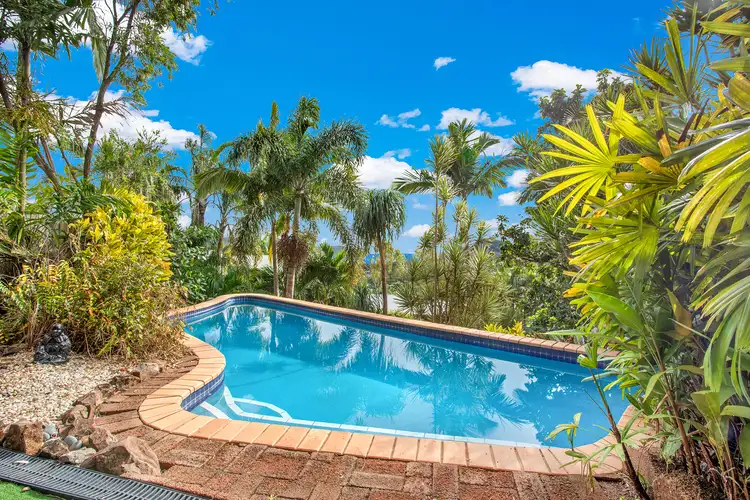 15 Country Road, Cannonvale QLD 4802