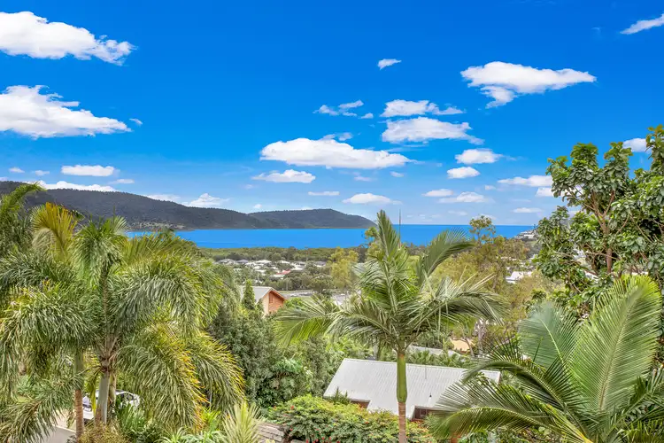 15 Country Road, Cannonvale QLD 4802