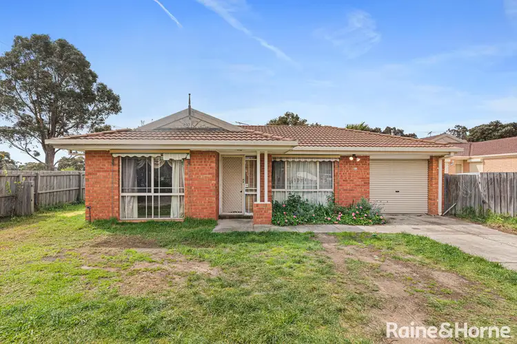 8 Conroy place, Roxburgh Park VIC 3064