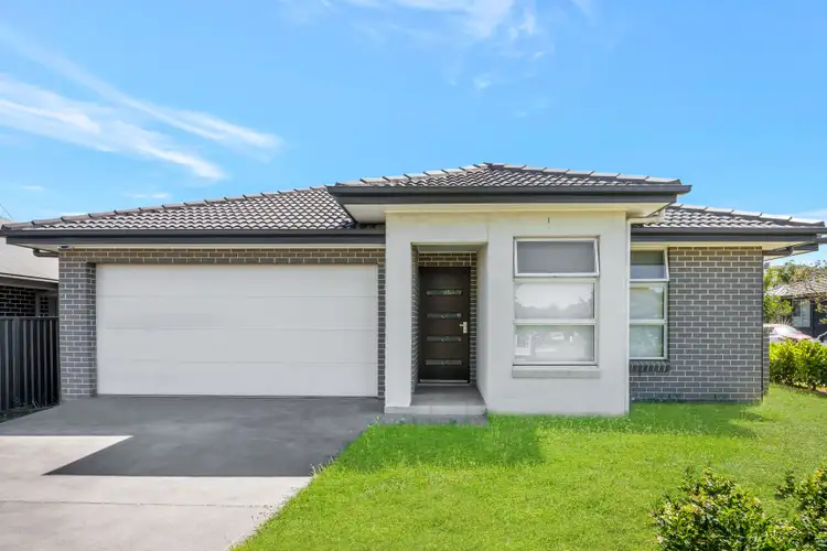 87A Easton Avenue, Spring Farm NSW 2570