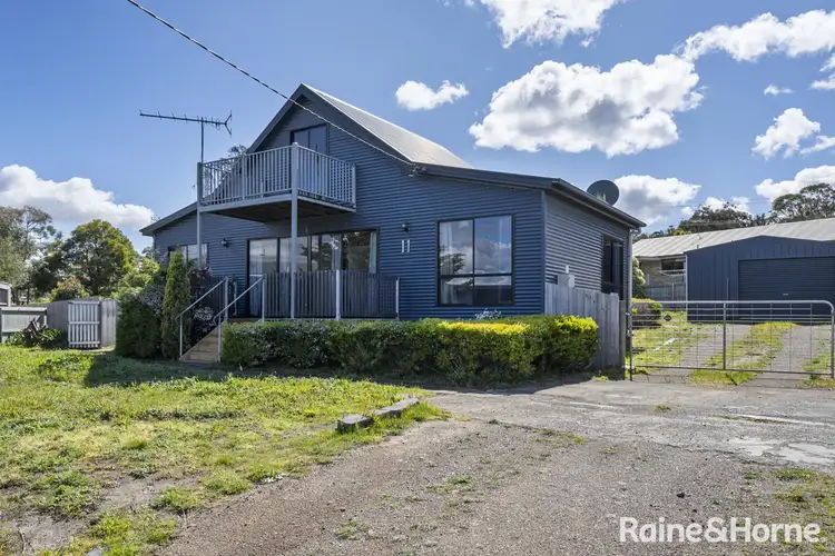 11 Luke Avenue, Carlton TAS 7173