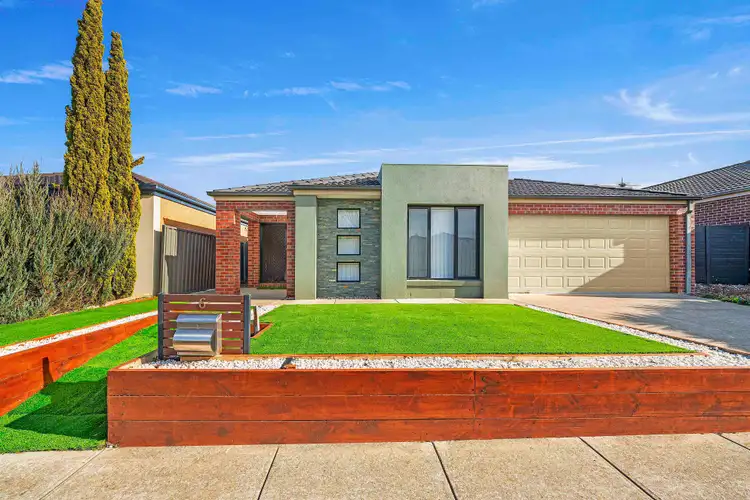 6 Clematis Crescent, Manor Lakes VIC 3024