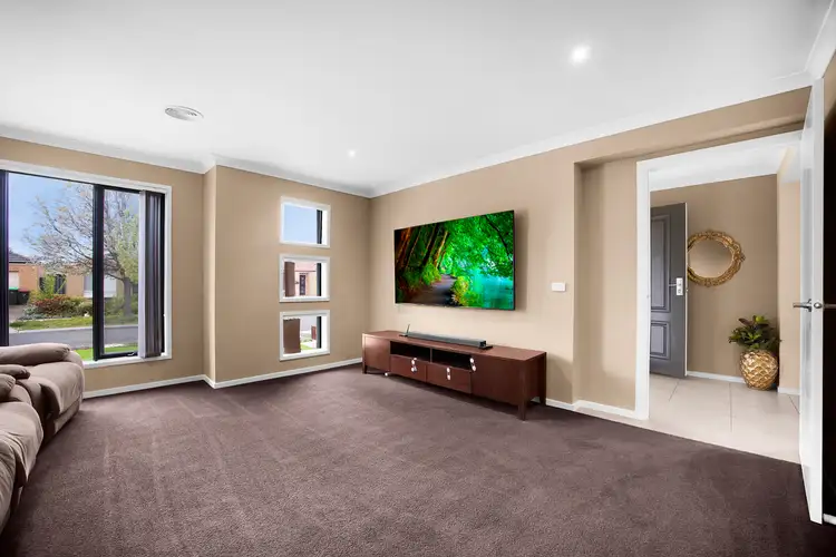 Fifth view of Homely house listing, 6 Clematis Crescent, Manor Lakes VIC 3024