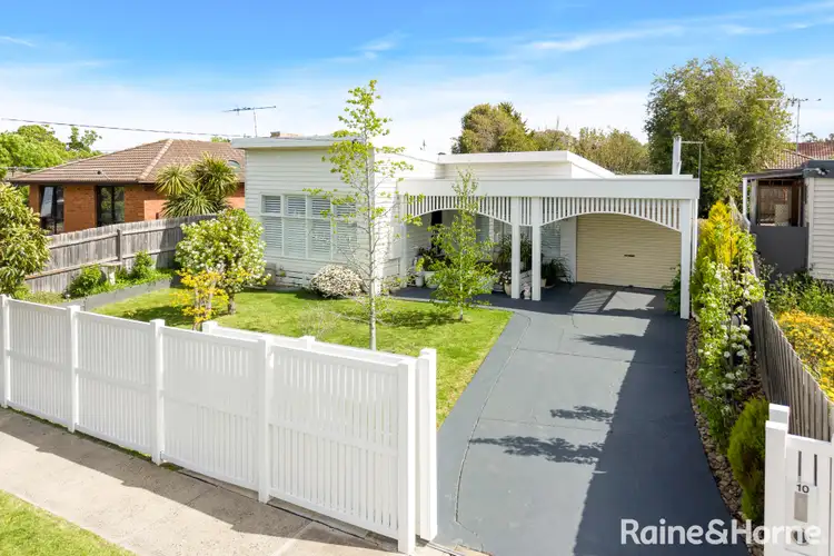 10 Batman Avenue, Sunbury VIC 3429